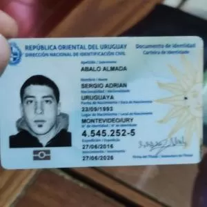 Adrián abalo